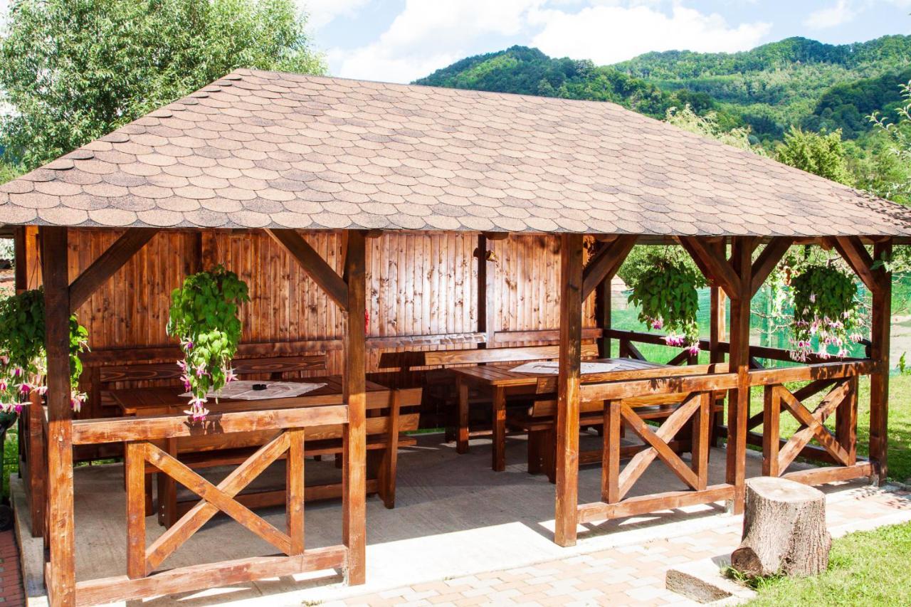 Rustic Argesean Corbeni Exterior foto