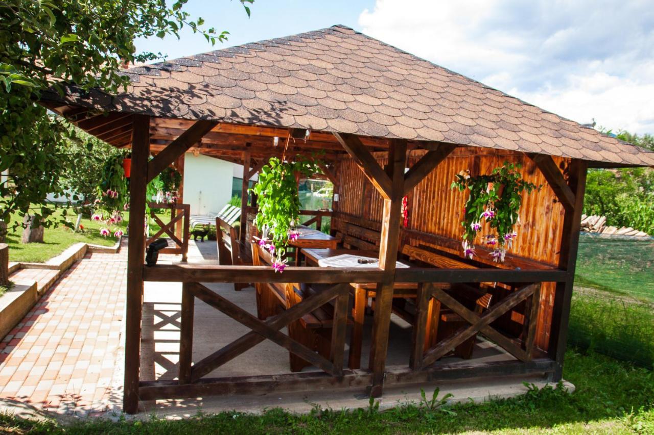 Rustic Argesean Corbeni Exterior foto